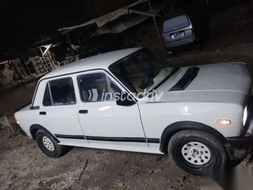 فيات 128 1981 أبيض مستعملة للبيع - 4