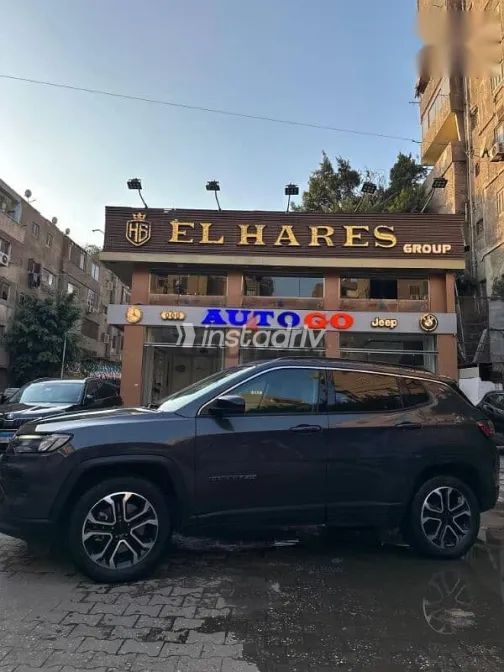 جيب كومباس 2025 رمادي جديدة للبيع - 1