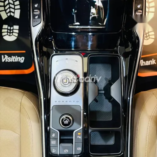 Kia Sorento 2024 White Used for Sale - 5