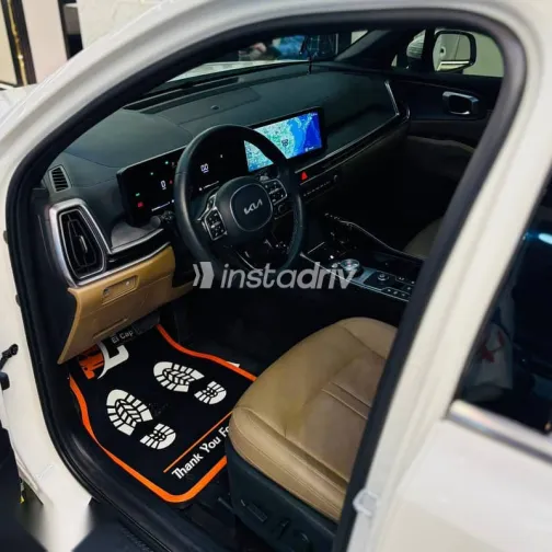 Kia Sorento 2024 White Used for Sale - 10