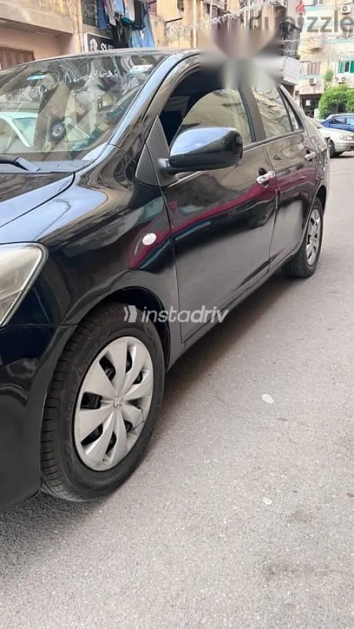 Toyota Yaris 2009 Black Used for Sale - 4