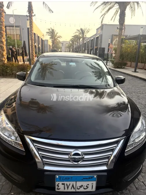 نيسان سنترا 2019 أبيض مستعملة للبيع - 2