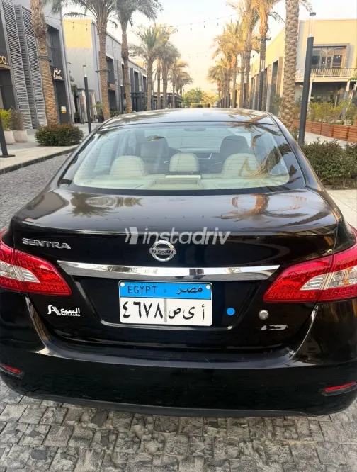 نيسان سنترا 2019 أبيض مستعملة للبيع - 6