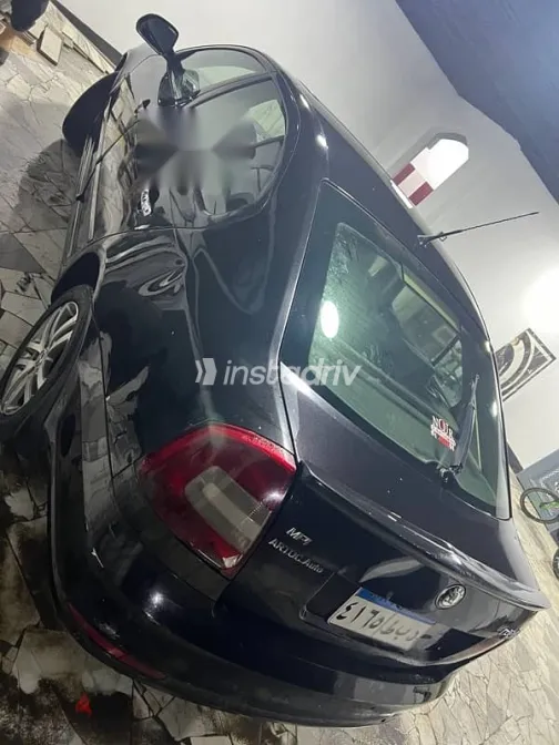 سكودا اوكتافيا 2011 أسود مستعملة للبيع - 9