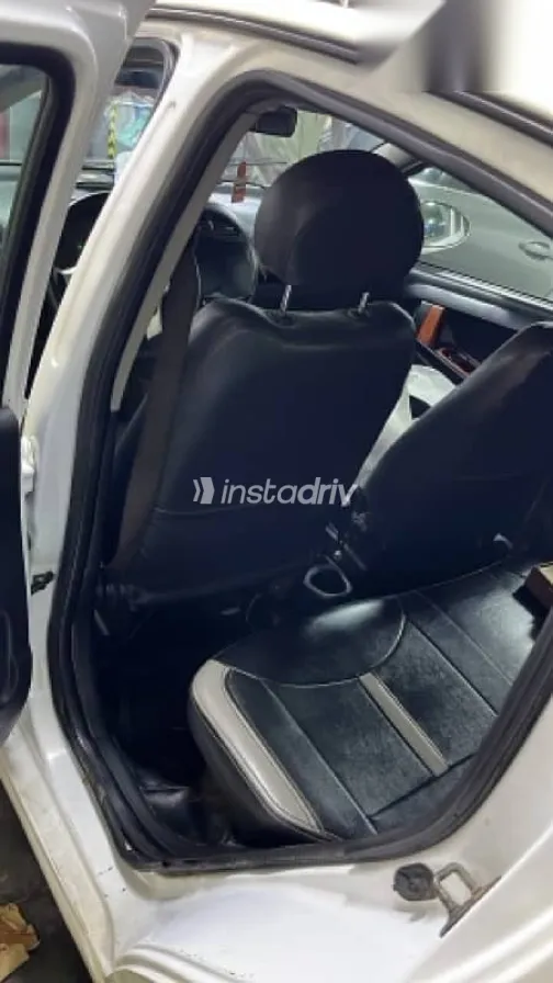 جيلي باندينو 2016 أبيض مستعملة للبيع - 9