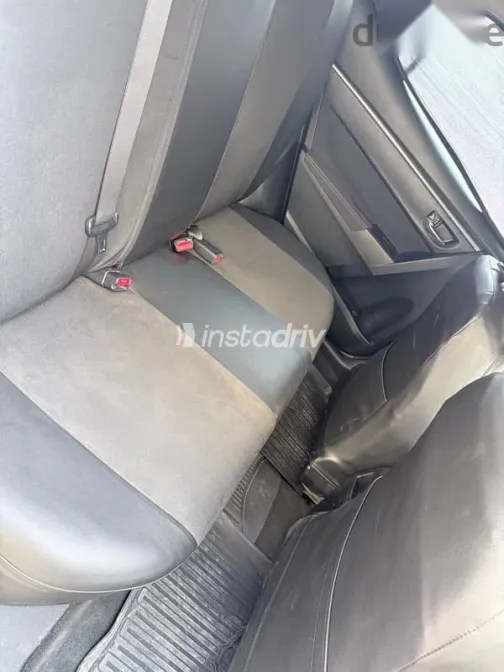 تويوتا كورولا 2015 رمادي مستعملة للبيع - 6