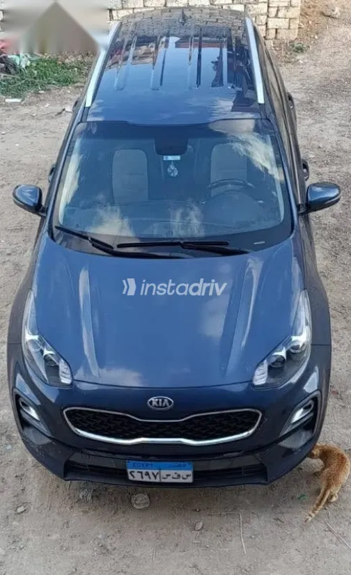 كيا سبورتاج 2021 أزرق غامق مستعملة للبيع - 1