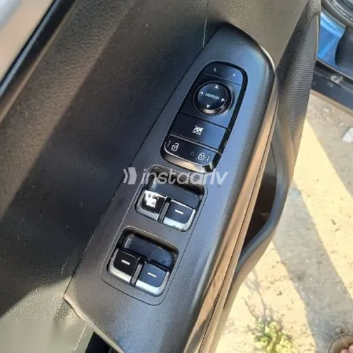 كيا سبورتاج 2021 أزرق غامق مستعملة للبيع - 8