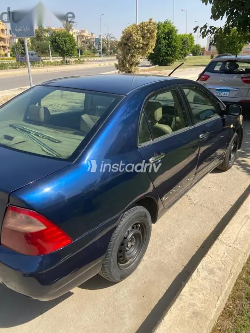 تويوتا كورولا 2007 أزرق غامق مستعملة للبيع - 3