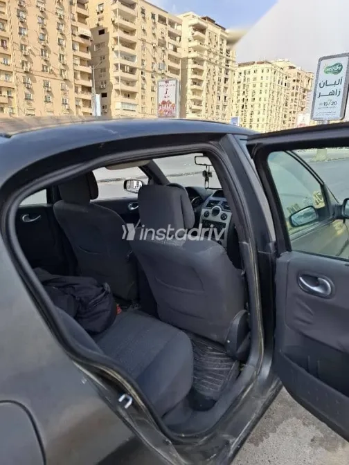 رينو ميجان 2008 أسود مستعملة للبيع - 7