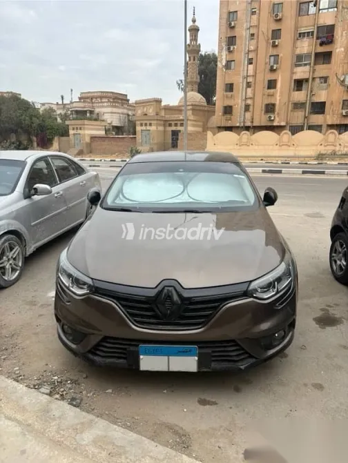رينو ميجان 2020 بني مستعملة للبيع - 1