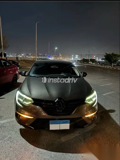 رينو ميجان 2020 بني مستعملة للبيع - 2