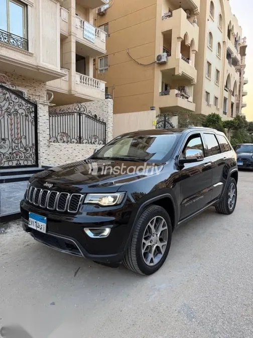 جيب شيروكي 2021 أسود مستعملة للبيع - 3