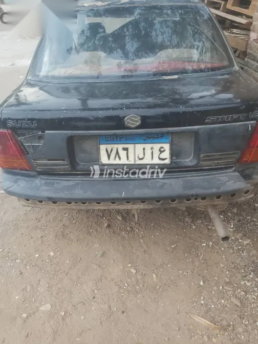 سوزوكى سويفت 1996 أسود مستعملة للبيع - 2