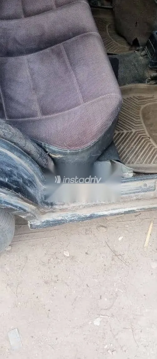 سوزوكى سويفت 1996 أسود مستعملة للبيع - 7