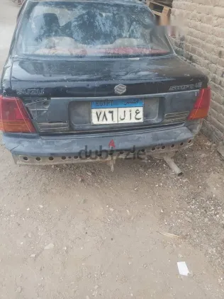 سوزوكى سويفت 1996 أسود مستعملة للبيع