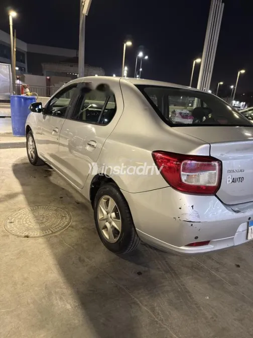 Renault Logan 2016 Silver Used for Sale - 1