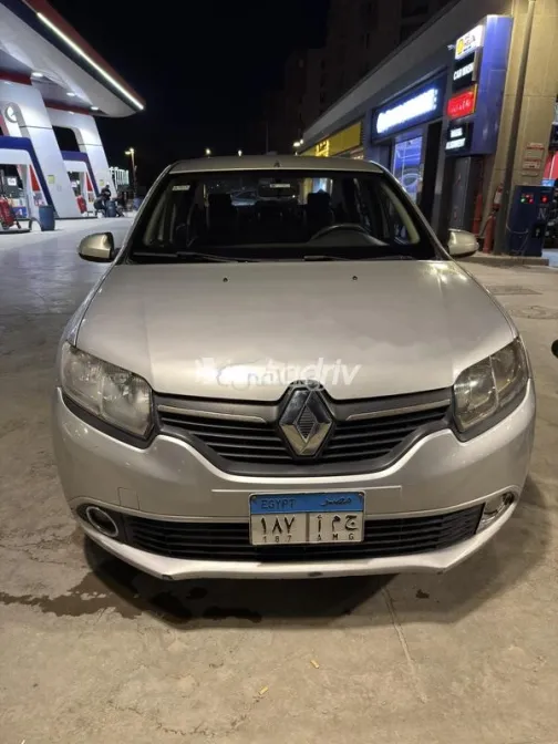 Renault Logan 2016 Silver Used for Sale - 4
