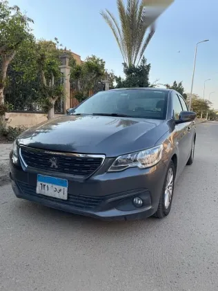 بيجو 301 2019 رمادي مستعملة للبيع