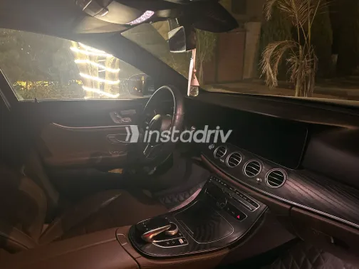 مرسيدس E 200 2020 أبيض مستعملة للبيع - 5