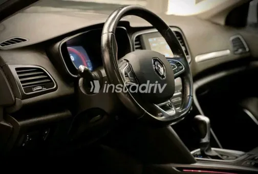 Renault Megane 2018 White Used for Sale - 3