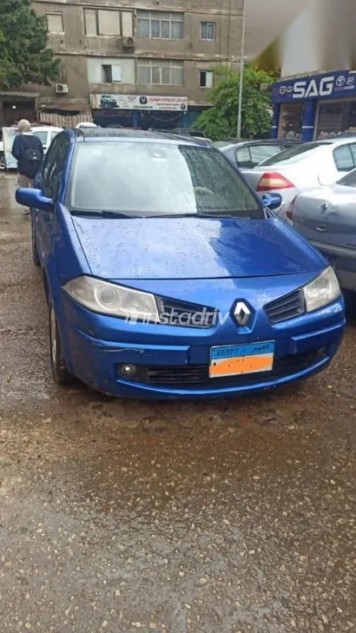 رينو ميجان 2008 أزرق غامق مستعملة للبيع - 1