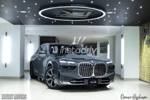 بي ام دبليو 740 2026 رمادي مستعملة للبيع - 3