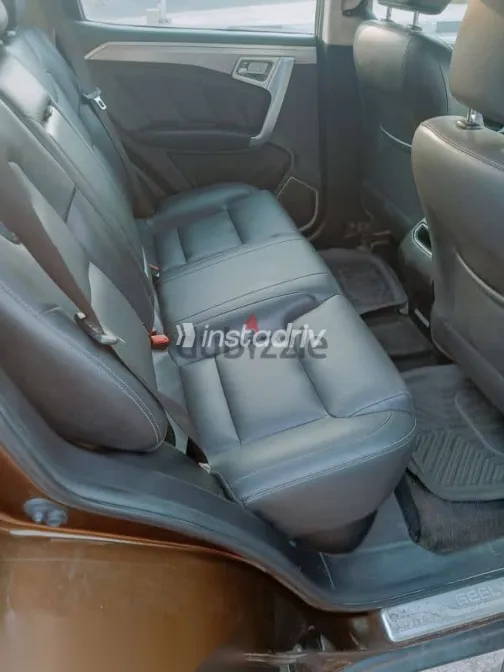 جيلي امجراند 2019 بني مستعملة للبيع - 2