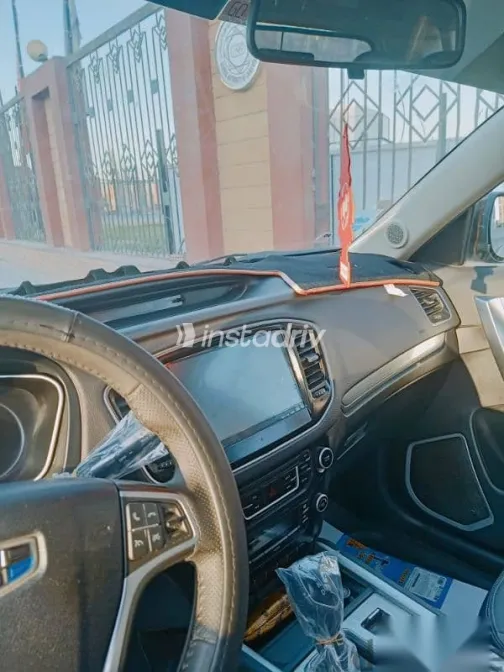 جيلي امجراند 2019 بني مستعملة للبيع - 3