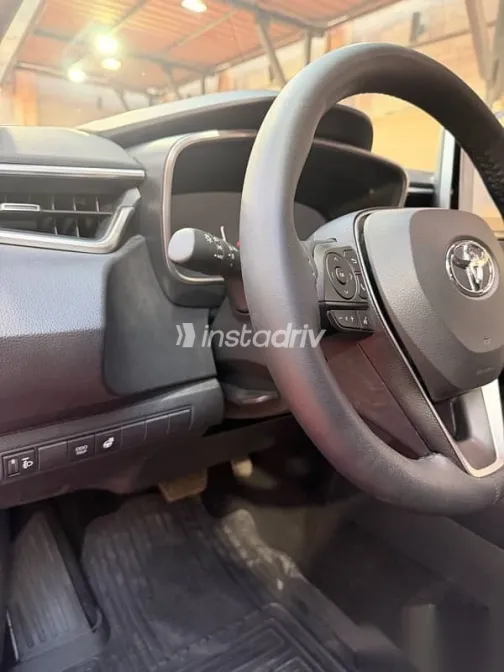 تويوتا كورولا 2025 أزرق غامق مستعملة للبيع - 6