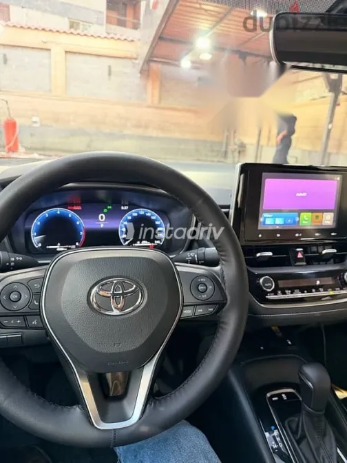 تويوتا كورولا 2025 أزرق غامق مستعملة للبيع - 10
