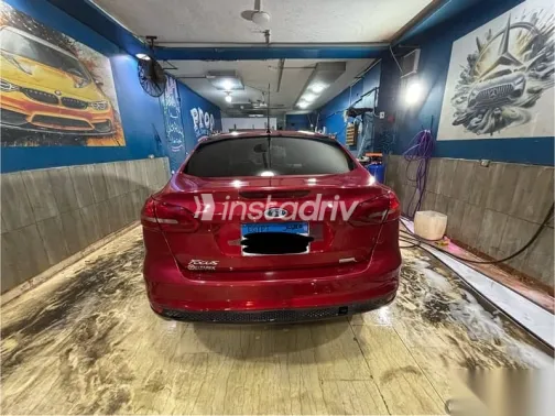 Ford Focus 2017 Red Used for Sale - 8