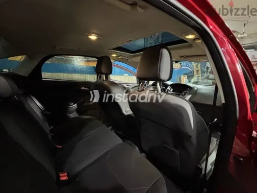 Ford Focus 2017 Red Used for Sale - 10