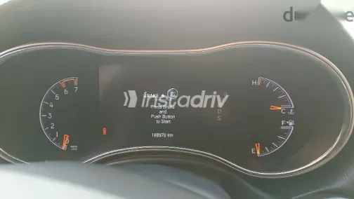 جيب شيروكي 2014 أسود مستعملة للبيع - 8