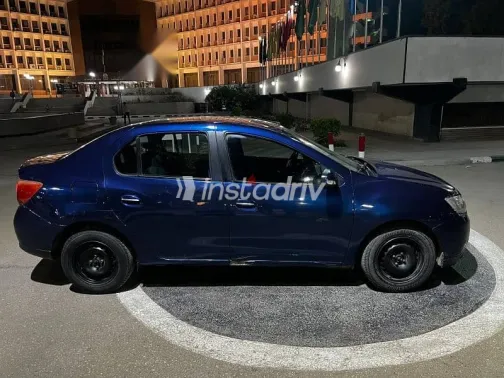 رينو لوجان 2016 أزرق غامق مستعملة للبيع - 4