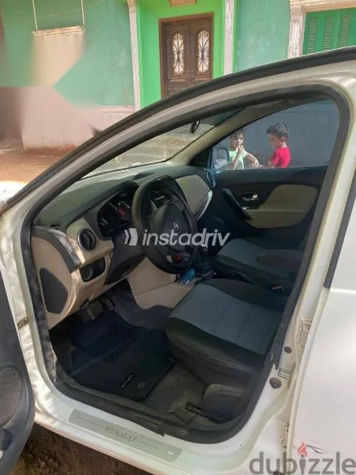 Renault Symbol 2016 White Used for Sale - 5