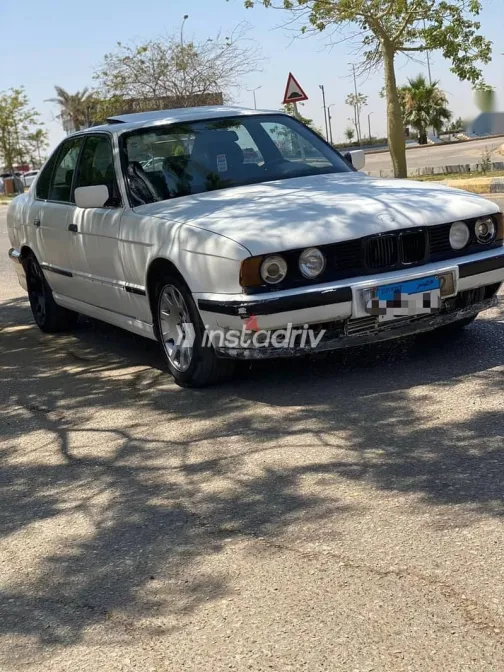 بي ام دبليو 520 1991 أبيض مستعملة للبيع - 1