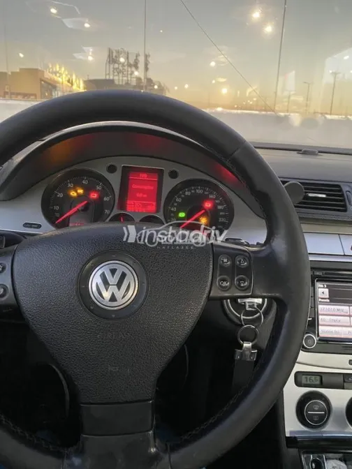 Volkswagen Passat 2009 Black Used for Sale - 3