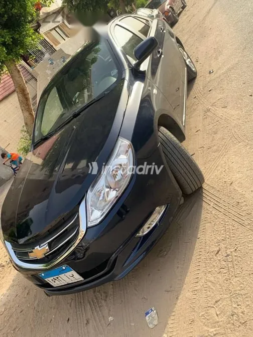 شيفروليه أوبترا 2018 أزرق غامق مستعملة للبيع - 3