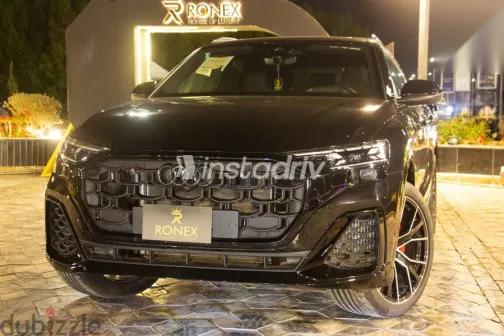 اودي Q8 2025 أسود جديدة للبيع - 4