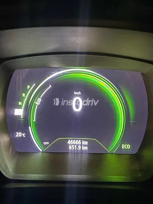 Renault Kadjar 2018 Gray Used for Sale - 2