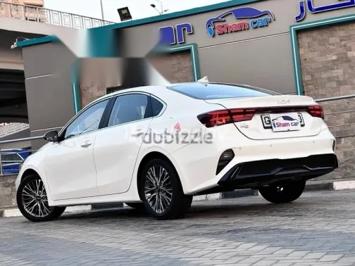 Kia K3 2023 White Used for Sale - 2
