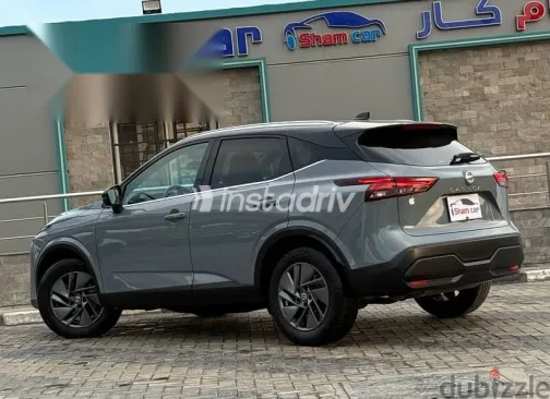 Nissan Qashqai 2022 Gray Used for Sale - 3
