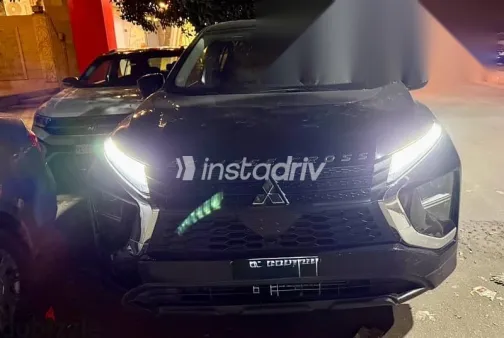 ميتسوبيشي اكليبس 2022 أسود مستعملة للبيع - 2