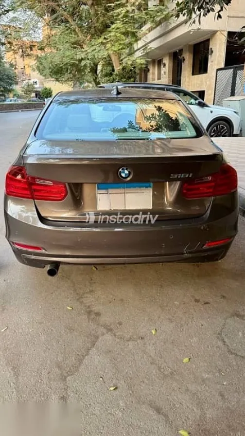 بي ام دبليو 316 2014 بني مستعملة للبيع - 3
