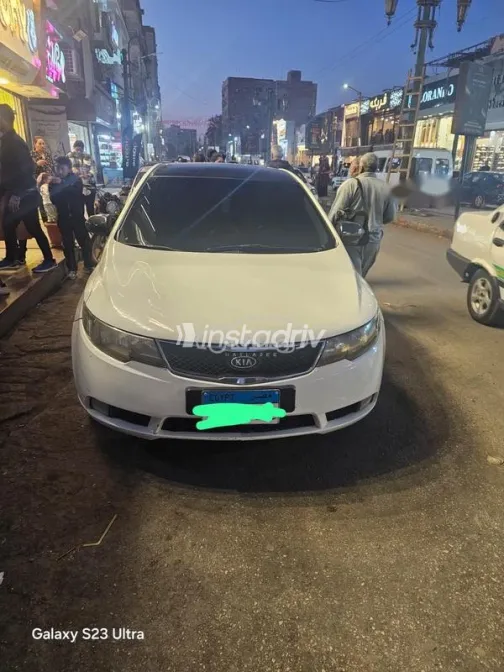 Kia Cerato 2010 White Used for Sale - 1