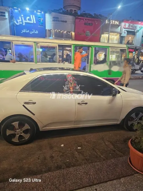 Kia Cerato 2010 White Used for Sale - 3