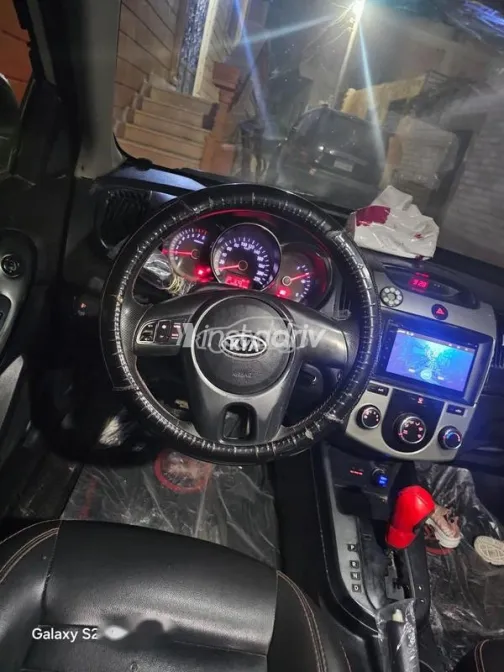 Kia Cerato 2010 White Used for Sale - 5