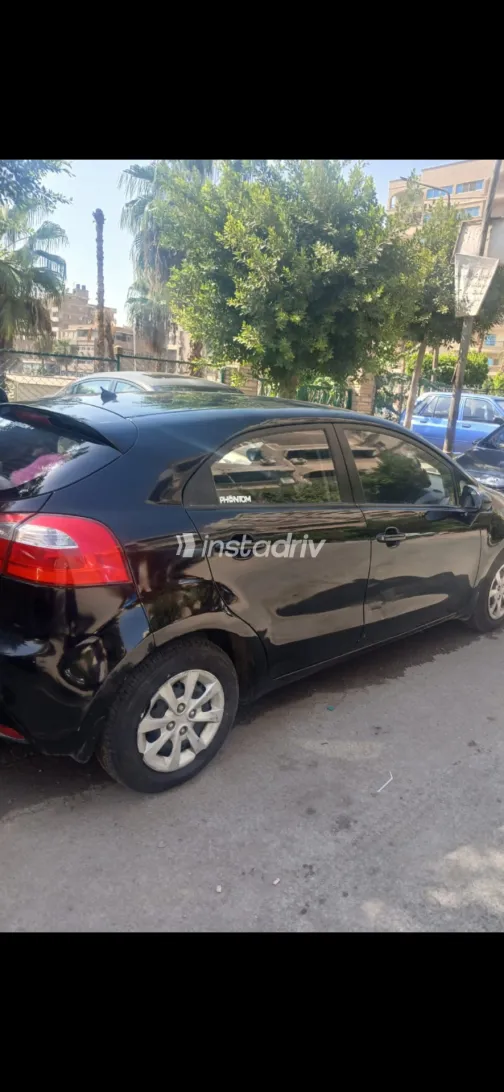 كيا ريو 2013 أبيض مستعملة للبيع - 1