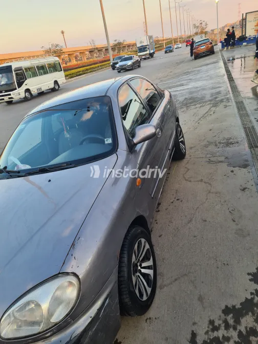 شيفروليه لانوس 2016 أبيض مستعملة للبيع - 1